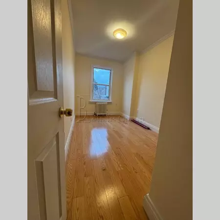 2 bedrooms apartment for rent in Astoria - Queens, New York
