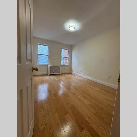 2 bedrooms apartment for rent in Astoria - Queens, New York
