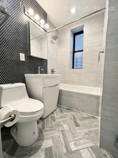 3 bedrooms apartment for rent in Washington Heights - Manhattan, New York