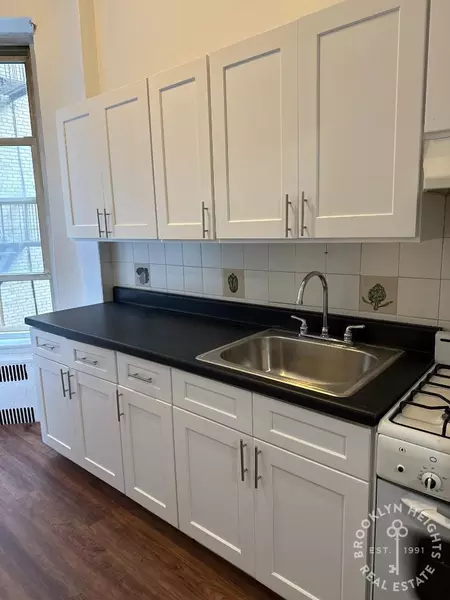 Studio Apartment for rent in Brooklyn Heights - Brooklyn, New York