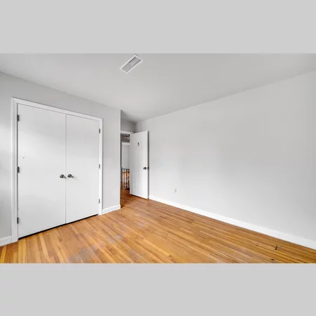 Coliving in Eastway - East Charlotte, Charlotte