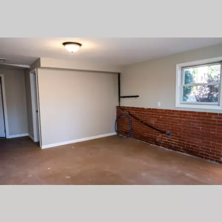 Coliving in Hickory Ridge - East Charlotte, Charlotte
