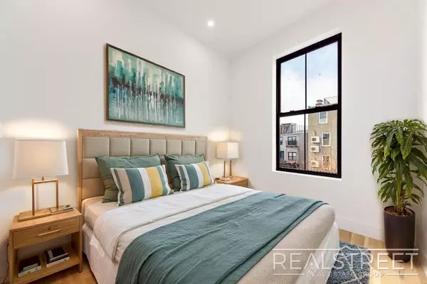 3 bedrooms apartment for rent in Brownsville - Brooklyn, New York