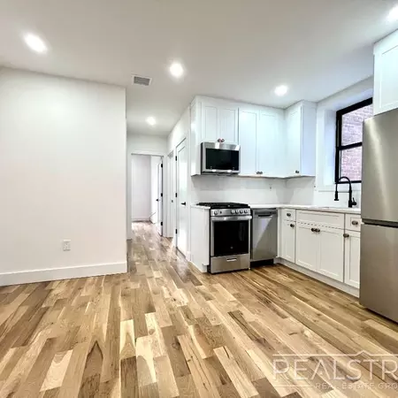 4 bedrooms apartment for rent in Flatbush Ditmas Park - Brooklyn, New York