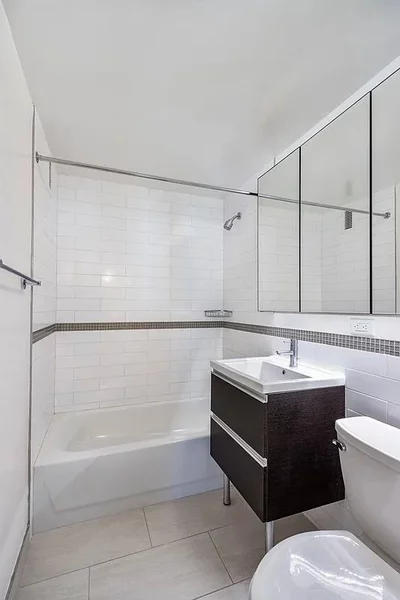 3 bedrooms apartment for rent in Midtown West - Manhattan, New York