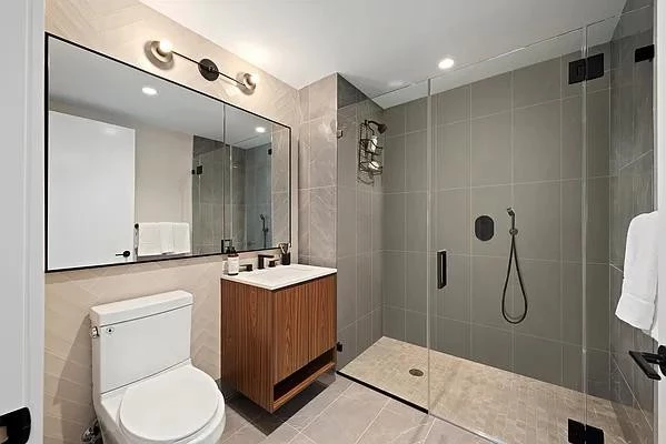2 bedrooms apartment for rent in Gravesend / Bath Beach - Brooklyn, New York