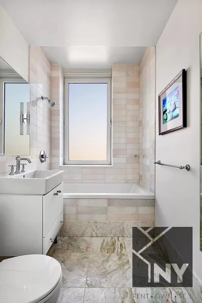 3 bedrooms apartment for rent in Midtown West - Manhattan, New York