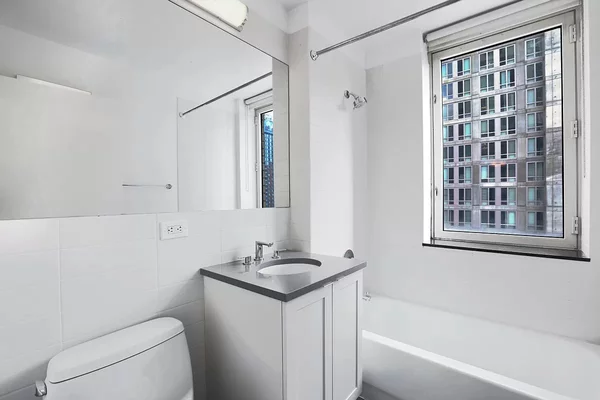 3 bedrooms apartment for rent in Midtown West - Manhattan, New York