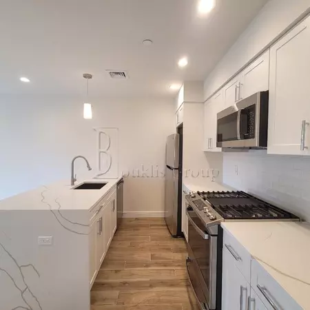 2 bedrooms apartment for rent in Astoria - Queens, New York
