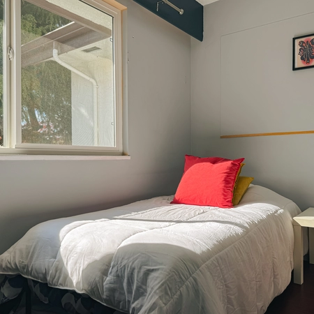 Coliving in Killarney - East Van, Vancouver