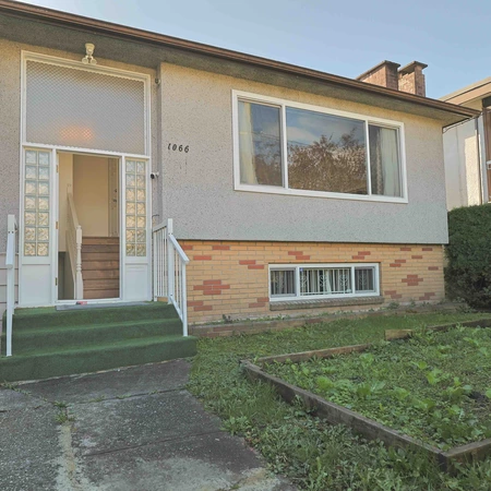 Coliving in Sunset - South Van, Vancouver