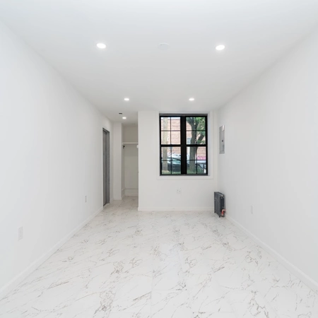 2 bedrooms apartment for rent in Jamaica - Queens, New York