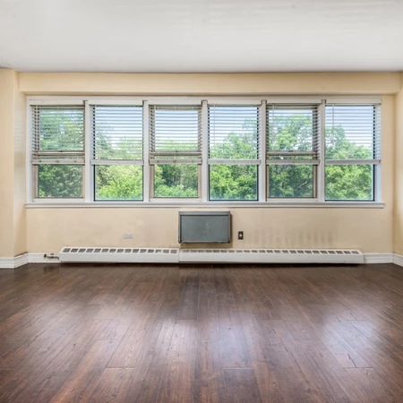 Studio Apartment for rent in Jamaica Hills - Queens, New York