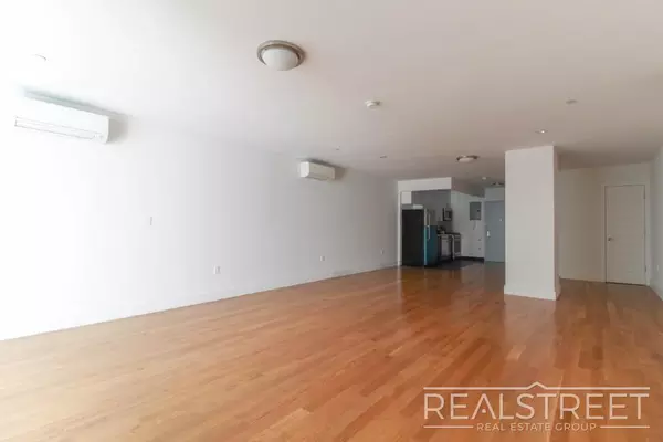 1 bedroom apartment for rent in Elmhurst - Queens, New York