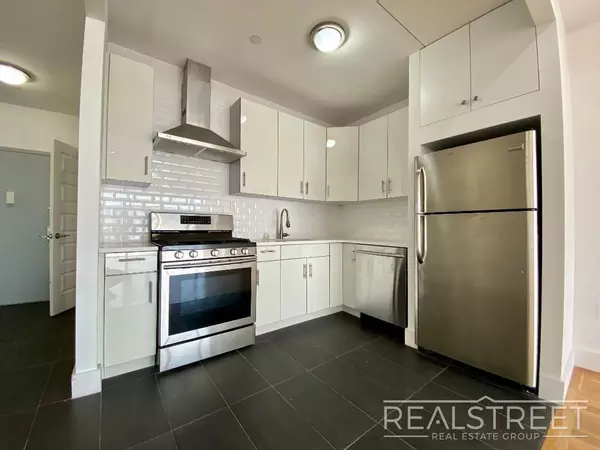 Studio Apartment for rent in Elmhurst - Queens, New York