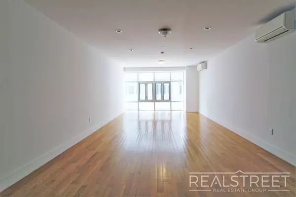 Studio Apartment for rent in Elmhurst - Queens, New York
