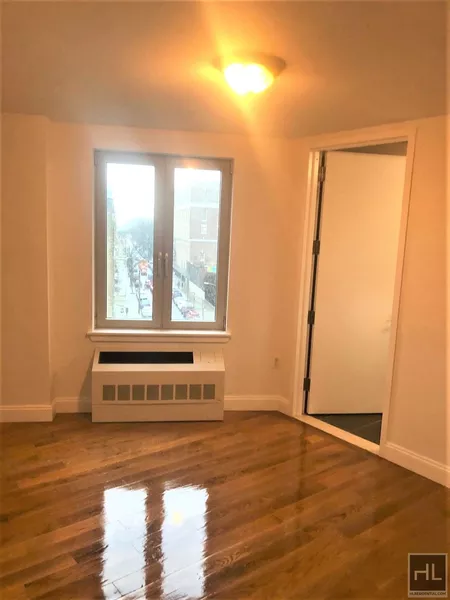 3 bedrooms apartment for rent in Whitestone - Queens, New York