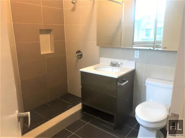 3 bedrooms apartment for rent in Whitestone - Queens, New York