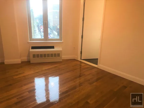 3 bedrooms apartment for rent in Whitestone - Queens, New York