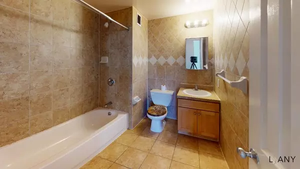 3 bedrooms apartment for rent in Westchester Square - The Bronx, New York