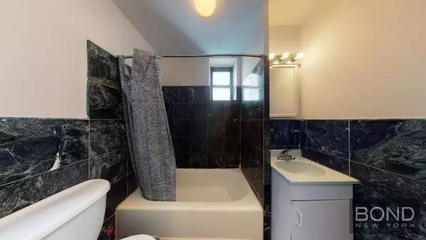 3 bedrooms apartment for rent in East Village - Manhattan, New York
