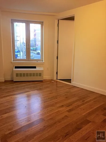 2 bedrooms apartment for rent in Whitestone - Queens, New York