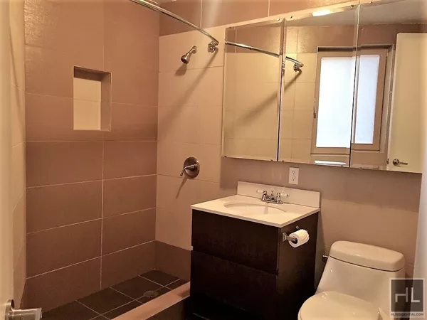 2 bedrooms apartment for rent in Whitestone - Queens, New York