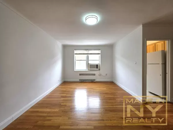 Studio Apartment for rent in Rego Park - Queens, New York