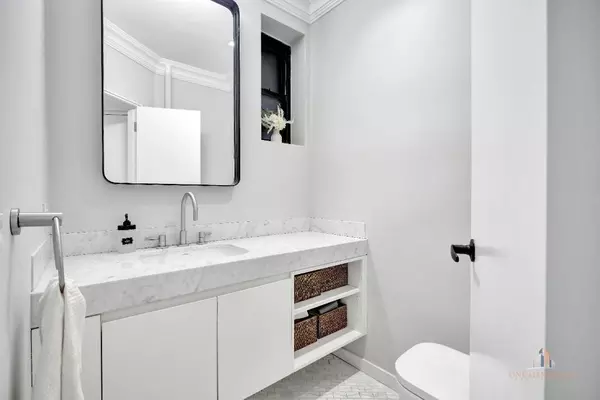 4 bedrooms apartment for rent in Upper East Side - Manhattan, New York