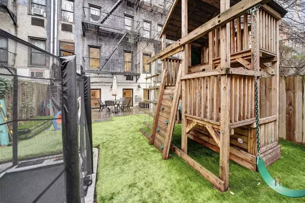 4 bedrooms apartment for rent in Upper East Side - Manhattan, New York