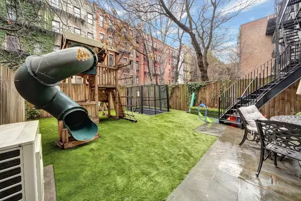 4 bedrooms apartment for rent in Upper East Side - Manhattan, New York