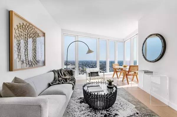 3 bedrooms apartment for rent in LIC - Queens, New York