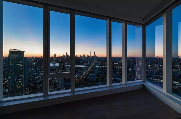 3 bedrooms apartment for rent in LIC - Queens, New York