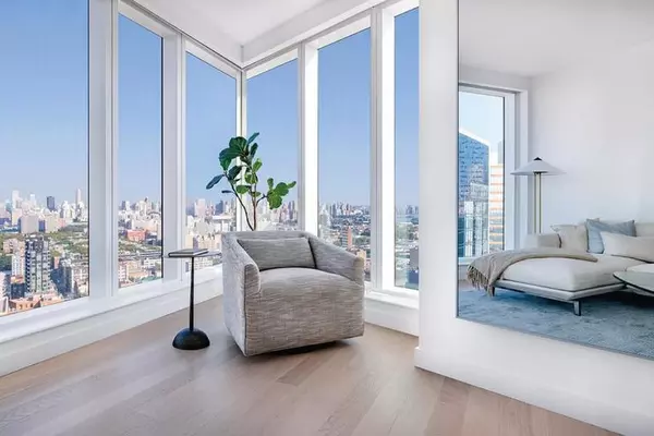3 bedrooms apartment for rent in LIC - Queens, New York