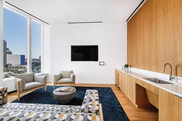 3 bedrooms apartment for rent in LIC - Queens, New York