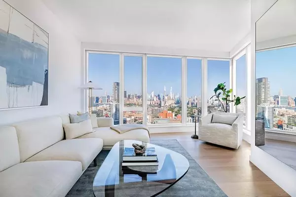 3 bedrooms apartment for rent in LIC - Queens, New York