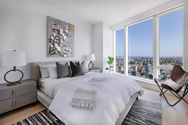3 bedrooms apartment for rent in LIC - Queens, New York