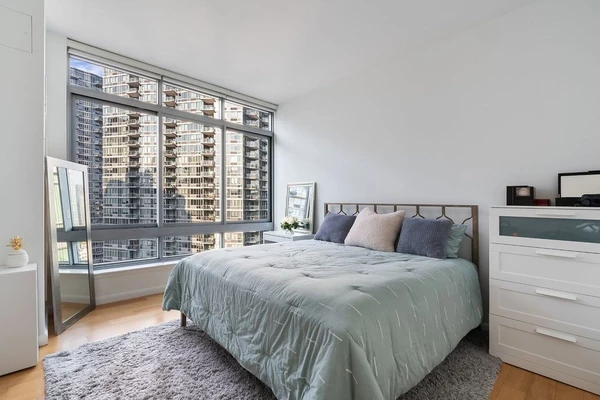 2 bedrooms apartment for rent in LIC - Queens, New York