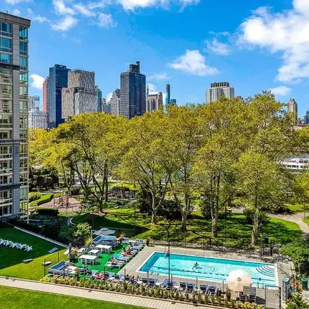 Studio Apartment for rent in Roosevelt Island - Manhattan, New York