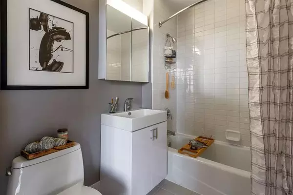 3 bedrooms apartment for rent in Roosevelt Island - Manhattan, New York