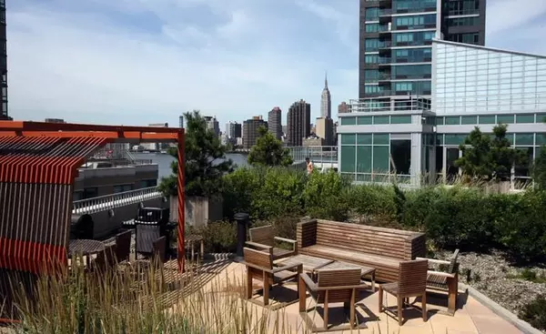 2 bedrooms apartment for rent in LIC - Queens, New York