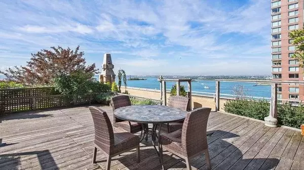 4 bedrooms apartment for rent in Battery Park - Manhattan, New York