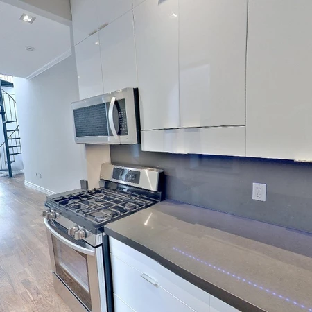 3 bedrooms apartment for rent in East Village - Manhattan, New York