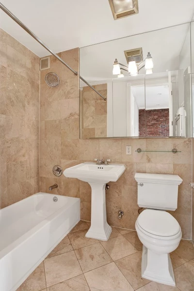 2 bedrooms apartment for rent in East Village - Manhattan, New York