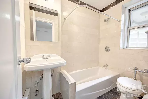 2 bedrooms apartment for rent in Upper West Side - Manhattan, New York