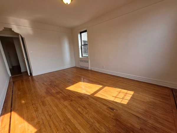 1 bedroom apartment for rent in Sunnyside - Queens, New York