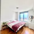 Room for rent in LIC #1