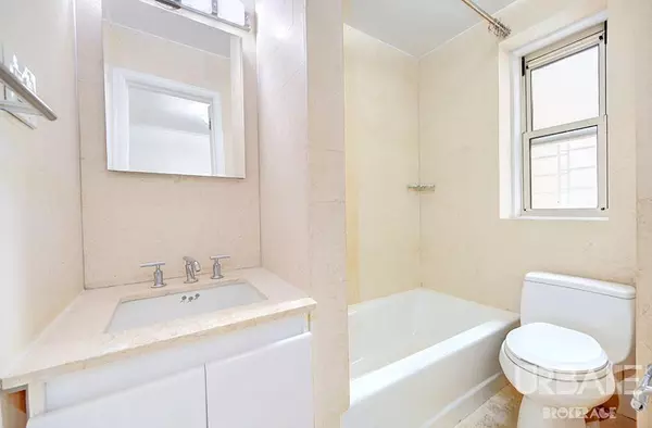 3 bedrooms apartment for rent in Upper West Side - Manhattan, New York