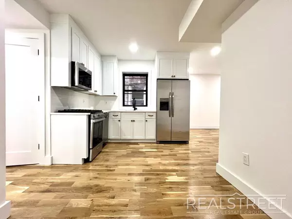 4 bedrooms apartment for rent in Flatbush Ditmas Park - Brooklyn, New York