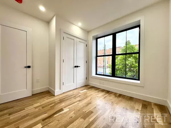 4 bedrooms apartment for rent in Flatbush Ditmas Park - Brooklyn, New York